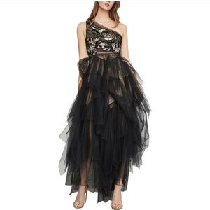 NWT BCBGMaxAzaria Embroidered One Shoulder Runway Tulle Gown Dress